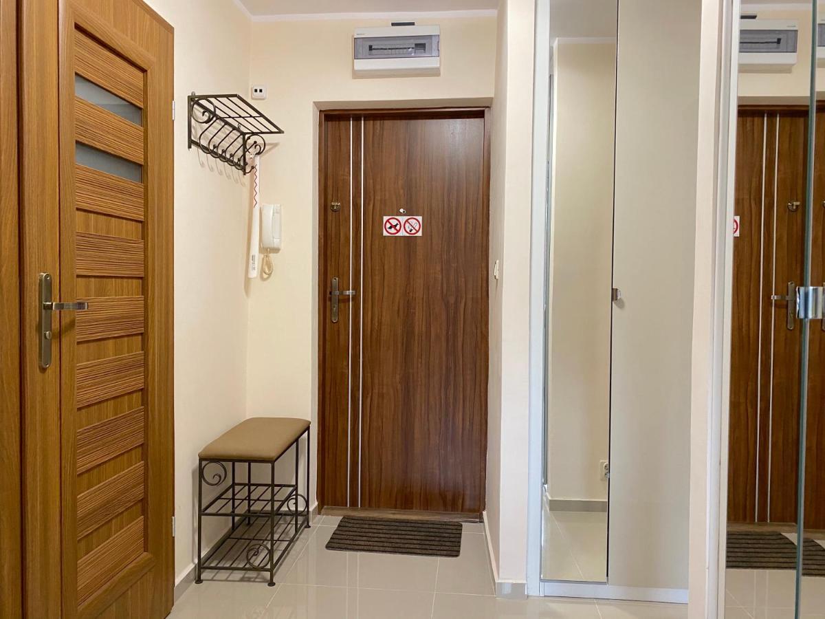 Apartamento Swish -10 Min To Old Town Gdansk,pkp & Shopping Mall